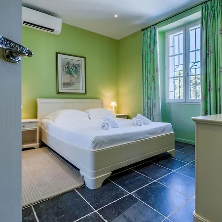 In Cap D’antibes Near Beaches Villa *